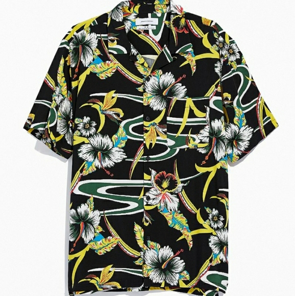 New Urban Outfitters Tropical Rayon Short Sleeve Button-Down Shirt - Picture 2 of 6